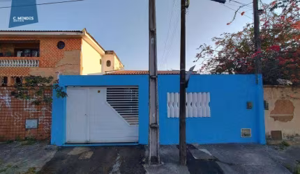 Oportunidade! Casa solta e reformada no melhor do Montese, 250 m² por R$ 520.000 - Montese - Fortaleza/CE