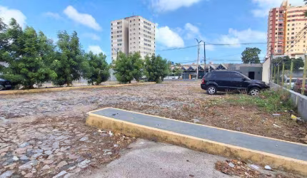 OPORTUNIDADE ÚNICA! O ÚNICO TERRENO DISPONÍVEL NA AV. DOMINGOS OLÍMPIO – 4.092M²