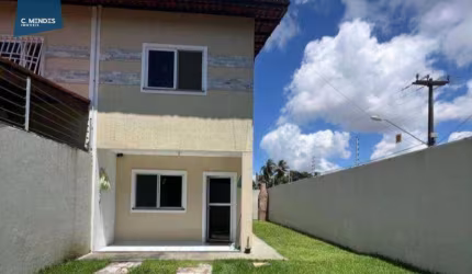 Casa com 2 dormitórios à venda, 71 m² por R$ 330.000,00 - Coaçu - Eusébio/CE