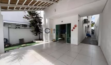 Casa com 5 quartos à venda na Rua Mário Alencar Araripe, 1679, José de Alencar, Fortaleza por R$ 1.298.000
