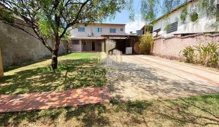 Casa à venda 3 Quartos, 2 Suites, 6 Vagas, 360M², Parque Xangri-La, Contagem -