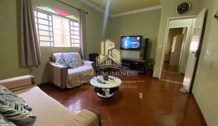 Casa à venda 5 Quartos, 1 Suite, 3 Vagas, 220M², Parque Xangri-La, Contagem -