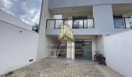 Casa à venda 3 Quartos, 1 Suite, 2 Vagas, 170M², Vale das Orquideas, Contagem -