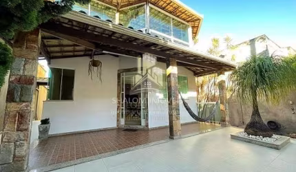Casa à venda 4 Quartos, 2 Suites, 8 Vagas, 360M², Parque Xangri-La, Contagem -