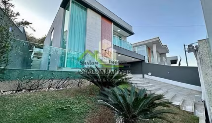 Casa à venda 4 Quartos, 3 Suites, 4 Vagas, 404M², Condominio Portal do Sol, Contagem -