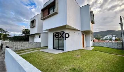 Casa com 3 quartos à venda na Pedro Miguel Linhares, 255, Areais da Palhocinha, Garopaba por R$ 697.000