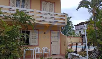Casa em condomínio fechado com 3 quartos à venda na Brasil, 34, Extensão do Bosque, Rio das Ostras por R$ 360.000