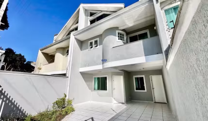 Casa com 4 quartos à venda na Rua Eduardo Couture, 16, Jardim das Américas, Curitiba por R$ 840.000