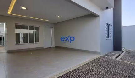 Casa com 3 quartos à venda na Um, 82, Loteamento Residencial e Comercial Jardim Athenas, Catalão por R$ 1.100.000