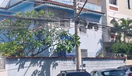 Casa com 7 quartos à venda na Guapiara, 47, Tijuca, Rio de Janeiro por R$ 840.000