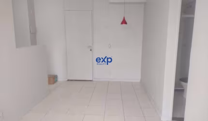 Apartamento com 2 quartos à venda na Avenida Tenente-Coronel Muniz de Aragão, 1695, Anil, Rio de Janeiro por R$ 250.000