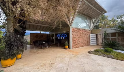 Casa em condomínio fechado com 6 quartos à venda na Rua Prates, 700, Itaipava, Petrópolis por R$ 5.350.000