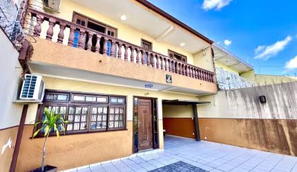 Casa com 3 quartos à venda na Rua São João Maria Vianney, 240, Cidade Industrial, Curitiba por R$ 750.000