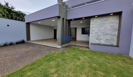 Casa com 3 quartos à venda na Quinta Avenida, 476, Loteamento Copacabana, Catalão por R$ 600.000