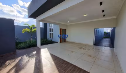 Casa com 3 quartos à venda na E, 540, Loteamento Copacabana, Catalão por R$ 520.000