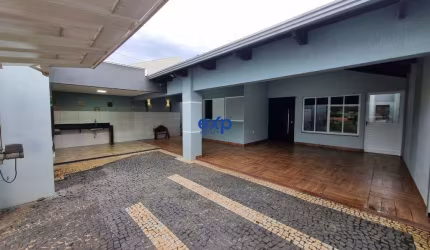 Casa com 3 quartos à venda na Aribabá, 141, Loteamento Residencial Parque Imperial, Catalão por R$ 399.000