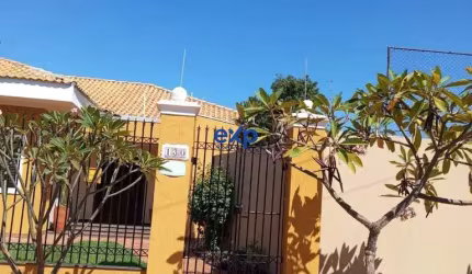 Casa com 3 quartos à venda na Capitão Rezende Costa, 55, Cidade Alta, Cuiabá por R$ 850.000