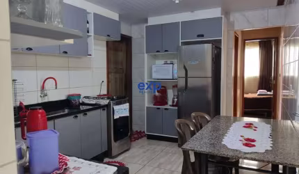 Casa com 4 quartos à venda na Rua Paulo Cantador, 875, Costeira, Araucária por R$ 415.000
