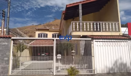 Casa com 5 quartos à venda na Salvador Cirilo Sales, 276, São Sebastião, Itajubá por R$ 750.000