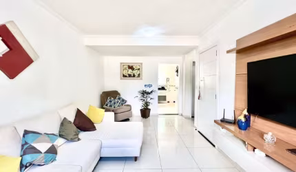Casa com 3 quartos à venda na Rua Pudentópolis, 18, Aviação, São José dos Pinhais por R$ 850.000