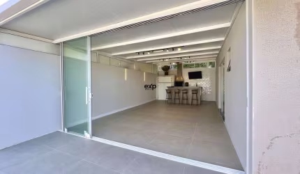 Casa em condomínio fechado com 3 quartos à venda na Rua Simão Brante, 543, Uberaba, Curitiba por R$ 890.000