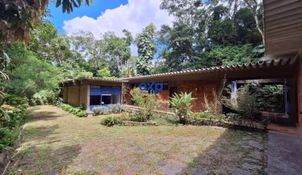 Casa em condomínio fechado com 4 quartos à venda na BR-040, 73, Fazenda Inglesa, Petrópolis por R$ 1.100.000