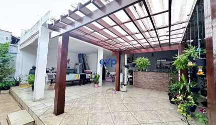 Casa com 3 quartos à venda na Maria Rosa DElboux Bortoloti, 621, São Luiz, Itu por R$ 850.000