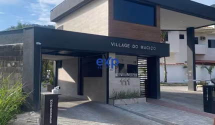 Casa em condomínio fechado com 4 quartos para alugar na Estrada da Boca do Mato, 111, Vargem Pequena, Rio de Janeiro por R$ 4.600