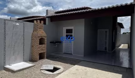 Casa com 2 quartos à venda na Bulgária, 138, Gereraú, Itaitinga por R$ 185.000