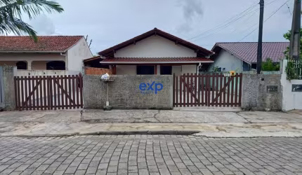 Casa com 3 quartos à venda na Margarida Vieira, 138, Armação, Penha por R$ 600.000
