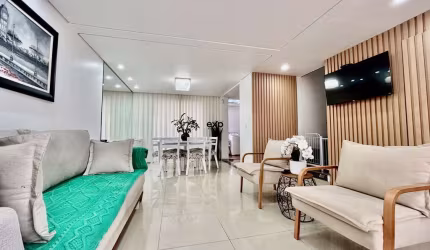 Casa em condomínio fechado com 3 quartos à venda na Rua Pedro Pacheco, 54, Uberaba, Curitiba por R$ 550.000
