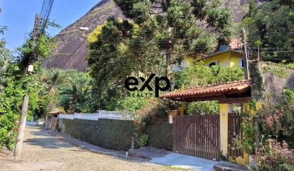 Casa com 3 quartos à venda na Rua das Margaridas, 88, Retiro, Petrópolis por R$ 930.000