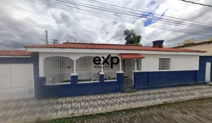 Casa com 3 quartos à venda na Bertolino Cypriano Pinto, 516, Vila Expedicionários Cruzeirenses, Cruzeiro por R$ 280.000