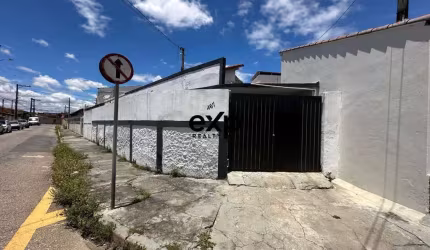 Casa com 2 quartos à venda na Paula Souza, 467, Jardim Ícaro, Guaratinguetá por R$ 200.000