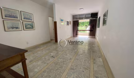 Apartamento com 2 quartos, sendo 1 suíte, prédio com área de lazer na Enseada
