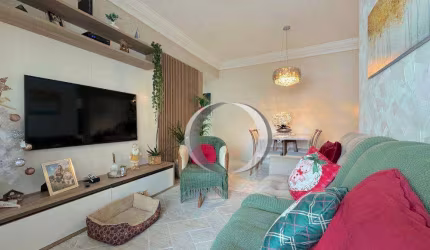 Apartamento a venda no Guarujá, Enseada, churrasqueira na varanda, lazer, portaria e serviço de praia