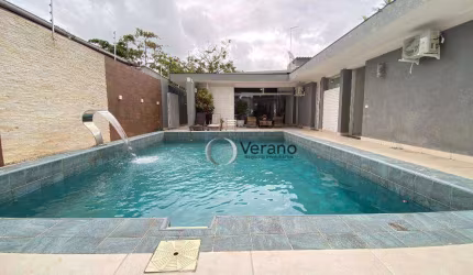 Guarujá, Enseada, belíssima casa reformada, piscina e área gourmet