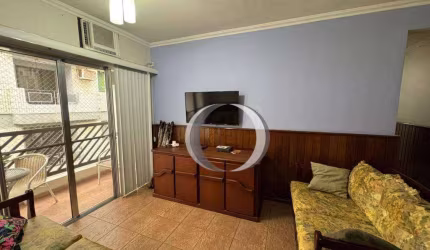 Apartamento na enseada, com 2 dormitórios e dependência de empregada