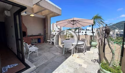 cobertura enseada guaruja 3 quartos sendo 1 suite ,sala para 2 ambientes com espaço gourmet, reformada