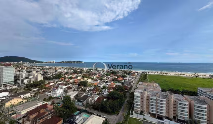 Apartamento totalmente reformado e decorado com linda vista para o mar, com lazer estilo club, 2 vagas de garagem
