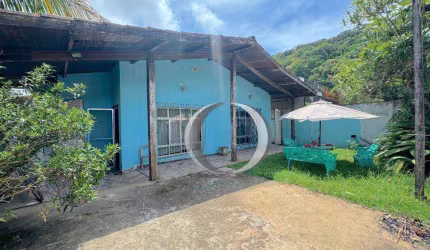 Casa com 3 dormitórios à venda, 175 m² por R$ 550.000,00 - Praia de Pernambuco - Guarujá/SP