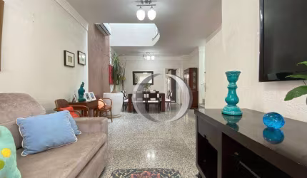 Casa com 4 suítes em condomínio fechado na praia da Enseada