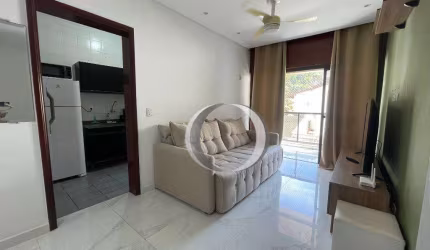 Enseada Apartamento todo reformado com vaga de garagem.