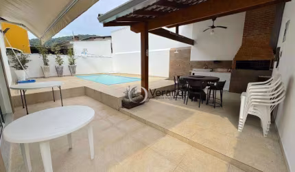 Casa com 3 quartos, piscina e espaço gourmet à venda, 176 m² por R$ 850.000 - Jardim Albamar - Guarujá/SP