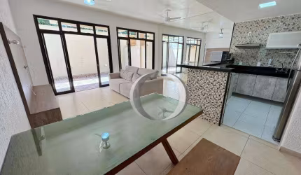 Apartamento em condomínio frente mar com 2 quartos, sendo 1 suíte à venda, 125 m² por R$ 1.330.000 - Enseada - Guarujá/SP