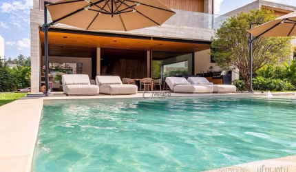 Casa no Condomínio Fazenda da Grama – 704 m² com 4 Suítes