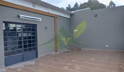 Bela Casa casa em Terra Preta com área comercial à venda