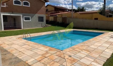 Linda Casa em Atibaia na Vila Giglio