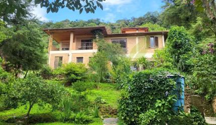 Encantadora Chácara no Eco Vila Clarenado em Piracaia