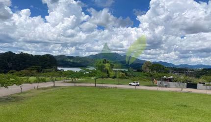 Terreno Exclusivo à Venda no Condomínio Ponta das Castanheiras